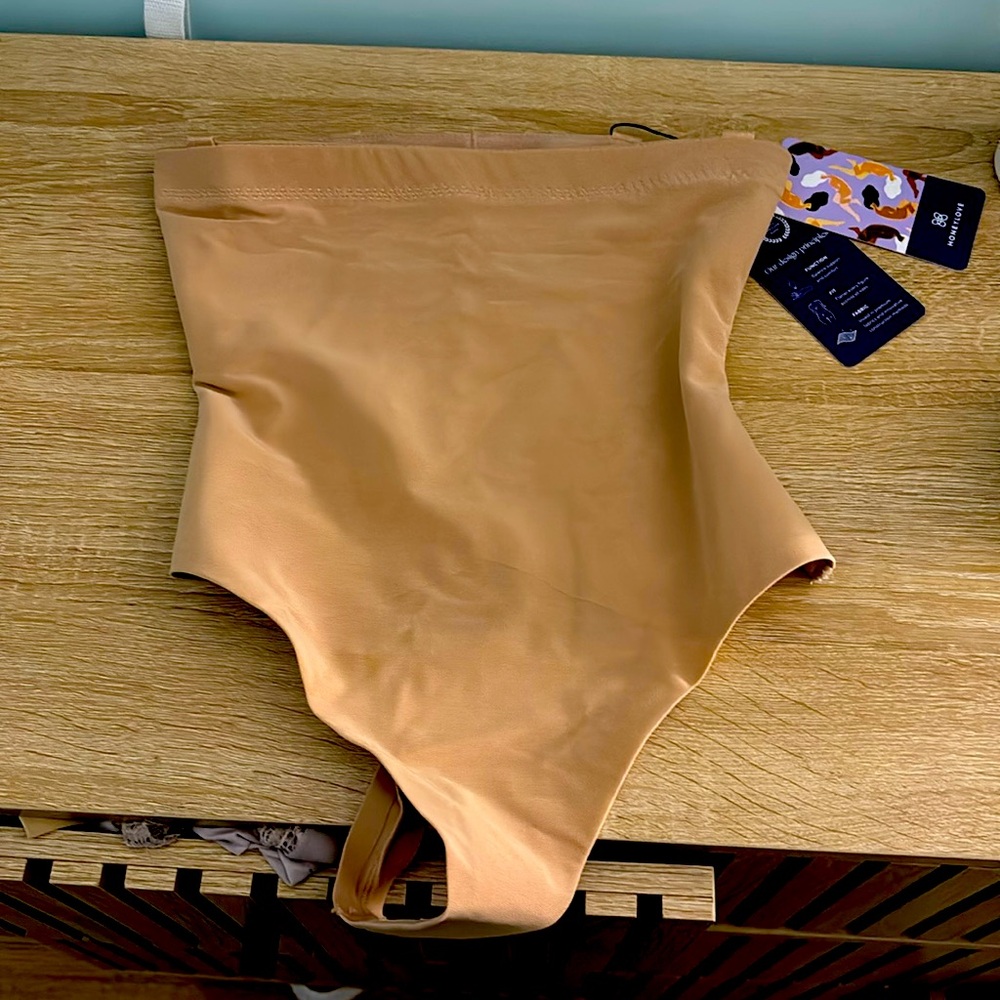 Honeylove size small tummy shape wear thong